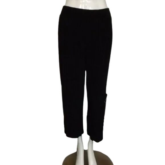 CHICO'S Travelers Capri Pants, 1/M, Floral Pocket, Crop Length, Stretch waist - Picture 1 of 9